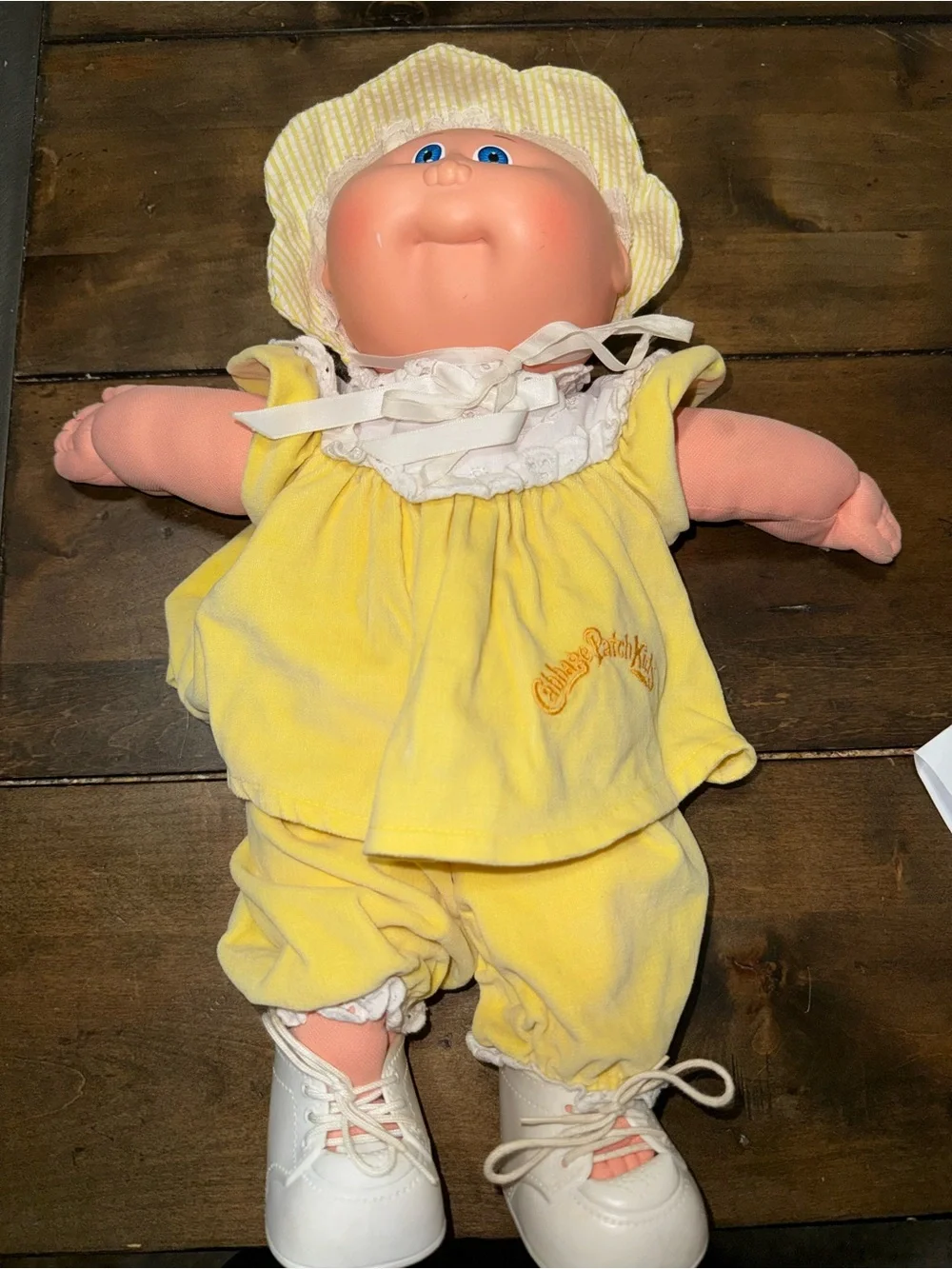 Vintage 1984 Coleco Cabbage Patch Kid Doll - Bald Blue Eyes P Factory Yellow Vel